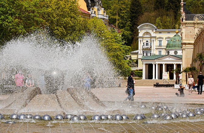 Zpívající fontána v Mariánských Lázních.