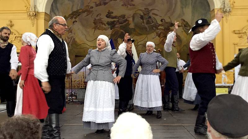 Poslední dny patřily v Mariánských Lázních 13. ročníku mezinárodního folklorního festivalu Mariánský podzim.