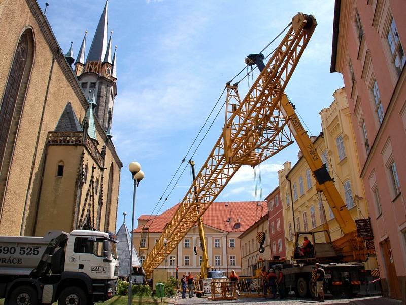 Dění okolo chrámu sv. Mikuláše v Chebu v pátek 11. července