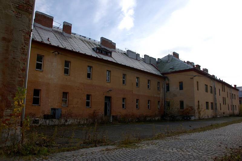 Chebská kasárna na Zlatém vrch v Chebu