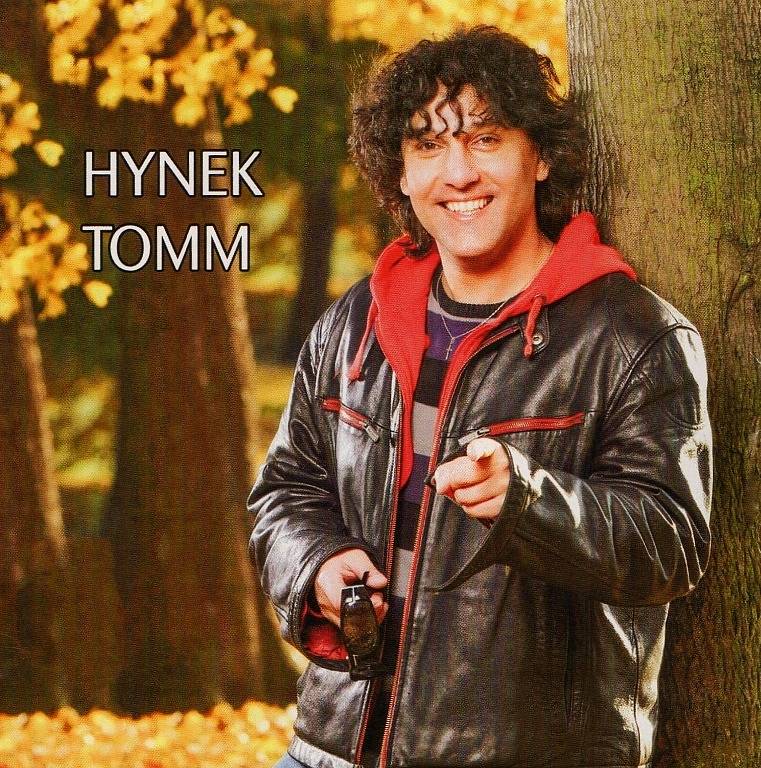 Chebský rodák a zpěvák Hynek Tomm vydal novou desku.