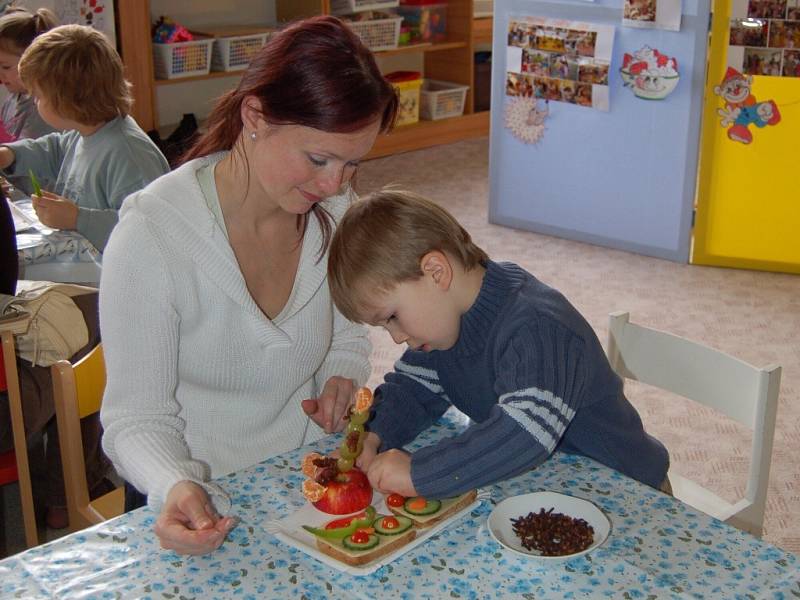 Zdravý den v chebské mateřské školce Pohádka