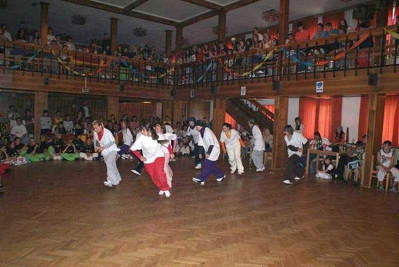 V Lubech se konala soutěž ve street dance s názvem Modrý slon.