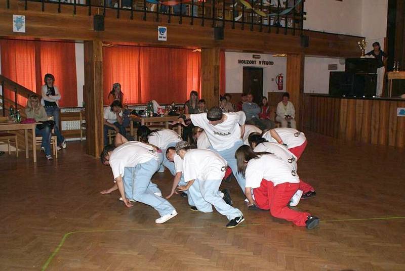 V Lubech se konala soutěž ve street dance s názvem Modrý slon.