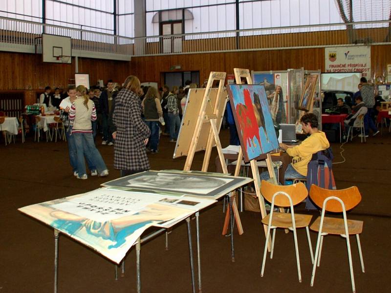 Tradiční Burza škol v hale chebské Lokomotivy