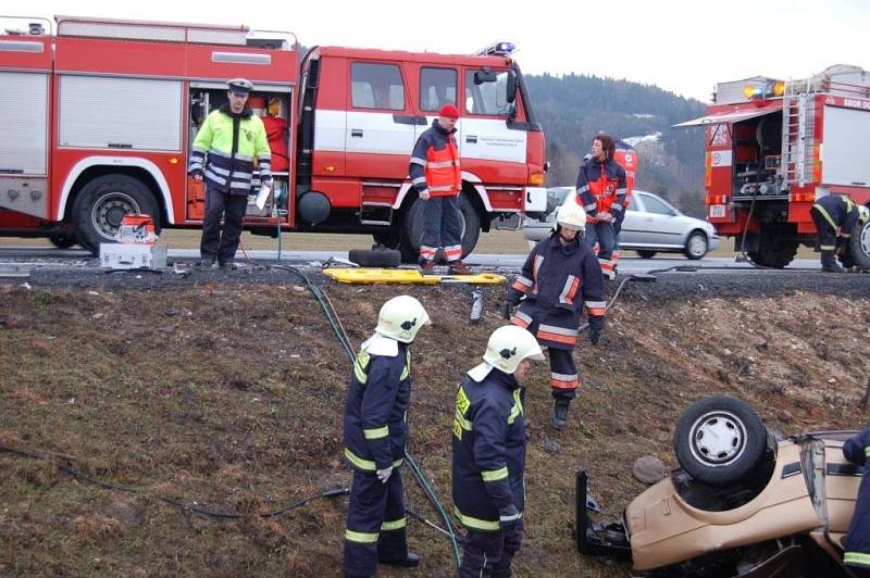 Tragická dopravní nehoda u Brodu nad Tichou, ke které došlo v pátek 27. února