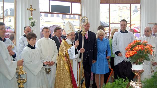 Slavnostní zahájení letní lázeňské sezóny a svěcení pramenů ve Františkových Lázních