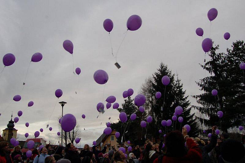 Žáci Dolního Žandova poslali Ježíškovi do nebe 170 přání