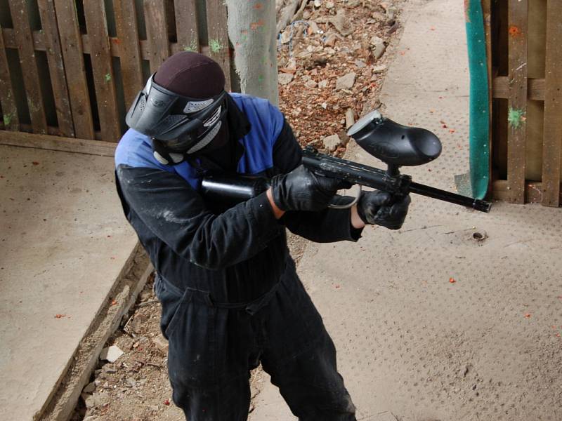 Paintballový turnaj sloužil k oddechu, ale i ke zdokonalení taktické přípravy. 