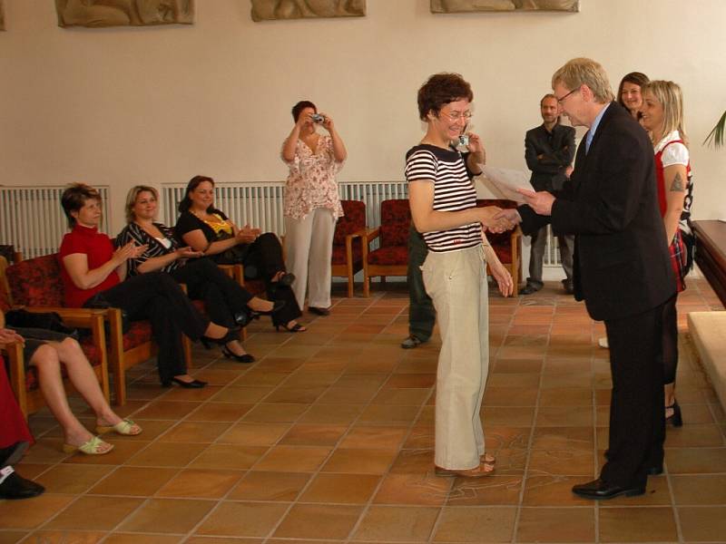 Slavnostní předávání certifikátů na chebské radnici