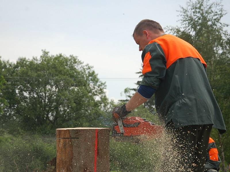 PRAPILA přivítala i soutěžící něžného pohlaví. 