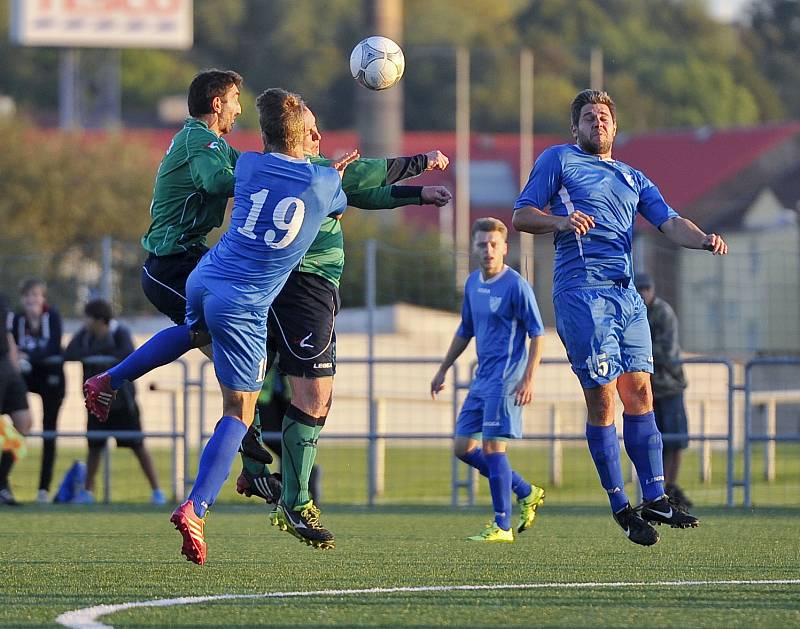 Chebské derby jasně pro FC Cheb