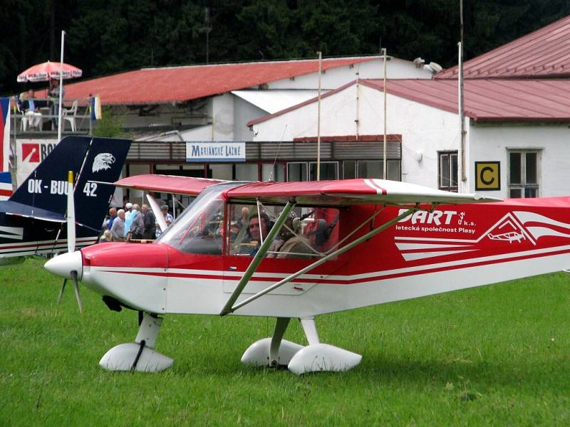 Slet ultralehkých letadel na letišti v Mariánských Lázních - Sklářích