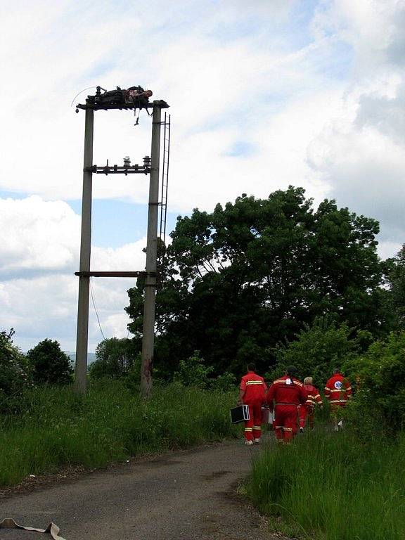 Složky Integrovaného záchranného systému nacvičovaly u Potočiště na Chebsku zásah po zemětřesení