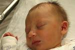 KAROLÍNA KŘESŤANOVÁ se narodila ve čtvrtek 31. prosince v 10.04 hodin. Při narození vážila 2840 gramů a měřila 49 centimetrů. Doma v Lubech se z malé Karolínky raduje maminka Eva a tatínek Karel.