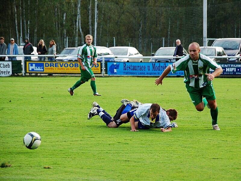 V KRAJSKÉM PŘEBORU mužů v kopané  prohrály doma Františkovy Lázně s  Citicemi. (Fr.  Lázně - Citice 1:2). 