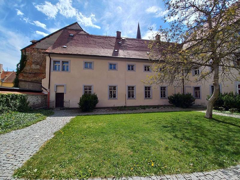 Historické centrum města Chebu nabízí k prozkoumání řadu památek.