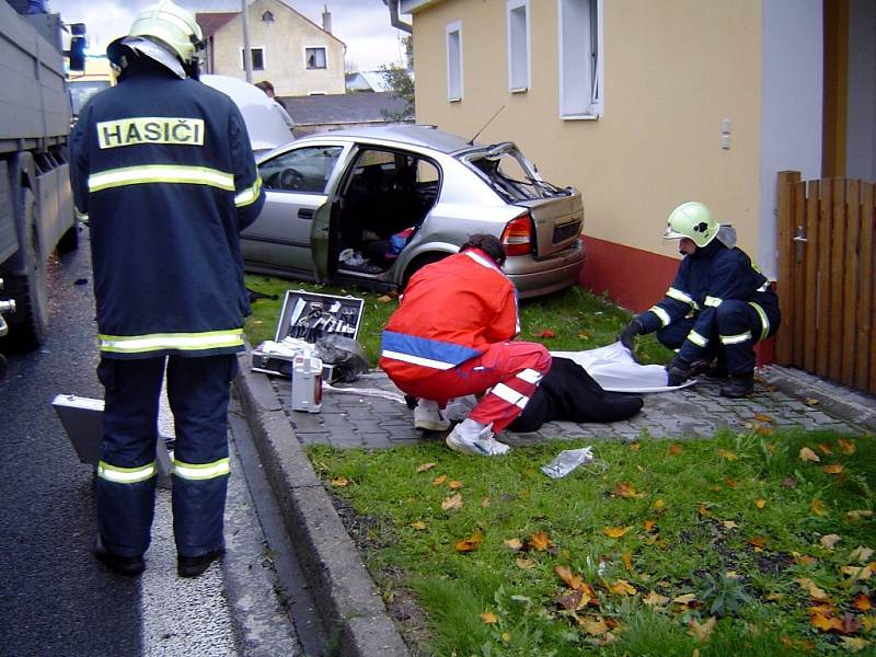 Tragická dopravní nehoda ve Velké Hleďsebi na Mariánskolázeňsku