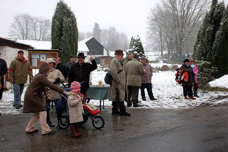 Slavnostní odhalení pomníku Hanse Kudlicha v Horním Žandově