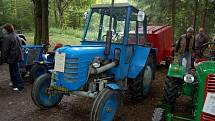 Výstava historických traktorů na jednom z minulých ročníků Hraničních slavností v Lubech