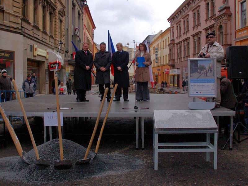 Slavnostní zahájení rekonstrukce pěší zóny v Chebu