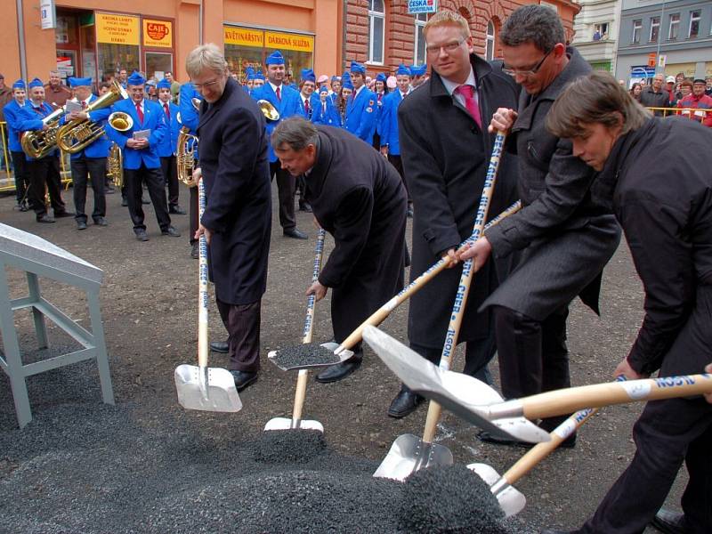 Slavnostní zahájení rekonstrukce pěší zóny v Chebu