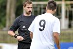 Fotbalisté Hvězdy Cheb na domácím hřišti poprvé zvítězili. Porazili Hořovicko pod vedením trenéra Jana Bergera 1:0.