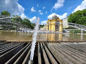 Zpívající fontána v Mariánských Lázních patří k nejnavštěvovanějším na Chebsku.