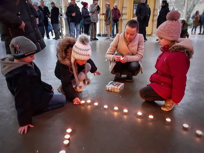 Válku na Ukrajině rozpoutanou vstupem ruské armády na její území považují i lidé z Mariánských Lázní za akt neobhajitelné agrese.