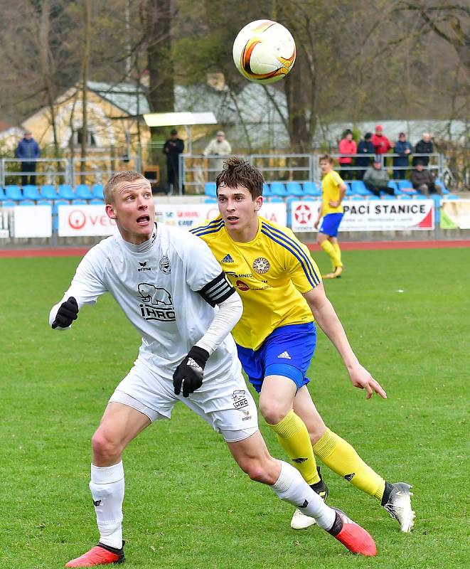 FC Viktoria Mariánské Lázně – SK Senco Doubravka 0:1 (0:1).