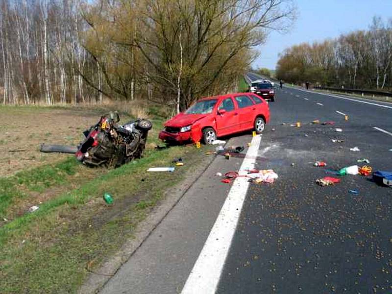 Tragická dopravní nehoda se stala ve středu 8. dubna nedaleko od Zátiší u Františkových Lázní