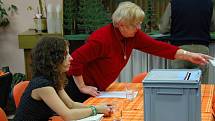 První kolo prezidentských voleb mají za sebou i obyvatelé z Domova pro seniory na chebském sídlišti Skalka.