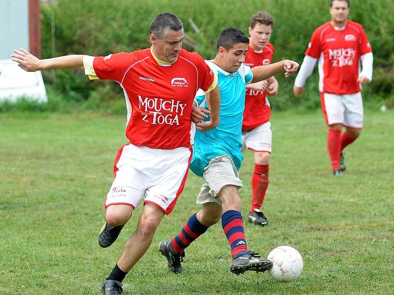 Tradiční turnaj v malé kopané Phoenix Cup 2010 se stal o víkendu kořistí Bílého baletu z Lubů.