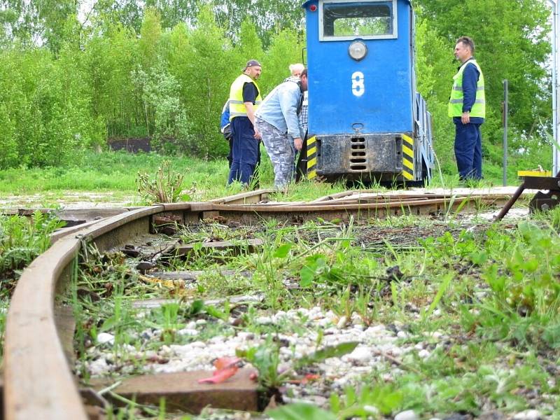 Úzkorozchodná dráha u přírodní rezervace Soos opět v květnu přilákala stovky cestujících.