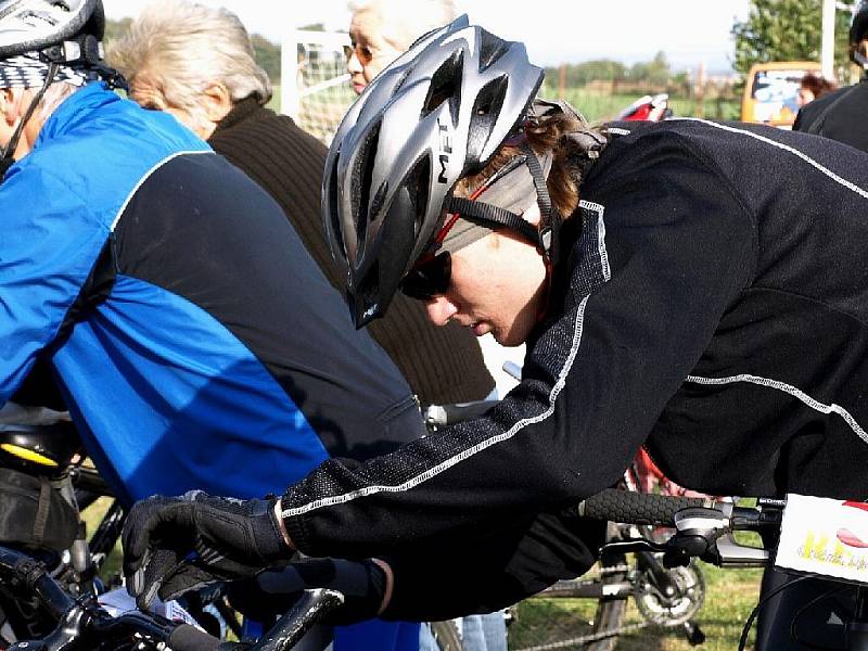 Cyklistické závody v Lipové. 