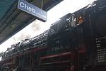 Zvláštní příležitost spatřit na chebském nádraží parní lokomotivu číslo 411144-9 měli o víkendu lidé z Chebska.
