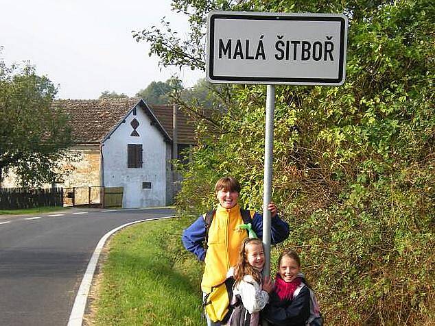 VÝLET. Pouze tři děti si udělaly s DDM Sova Cheb výlet do Salajny a Milíkova. Nelitovaly. 