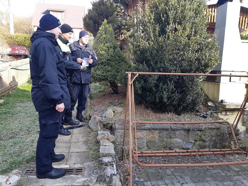 Jak si správně zabezpečit chatu, byt či dům? Na to má odpovědět nová mobilní aplikace od policie.