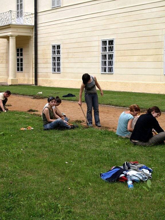 Mezinárodní studentská brigáda na zámku Kynžvart