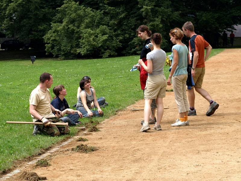 Mezinárodní studentská brigáda na zámku Kynžvart