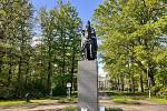 Jezdeckou sochu císaře Františka I., po kterém nesou Františkovy Lázně své jméno a který je považován za jejich zakladatele, najdete v lázeňském parku.