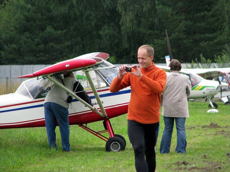 Slet ultralehkých letadel na letišti v Mariánských Lázních - Sklářích