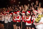 TÉMĚŘ 120 ÚČINKUJÍCÍCH se představilo na Vánočním koncertu Akordeonového orchestru Alexandra Smutného v Mariánských Lázních. 