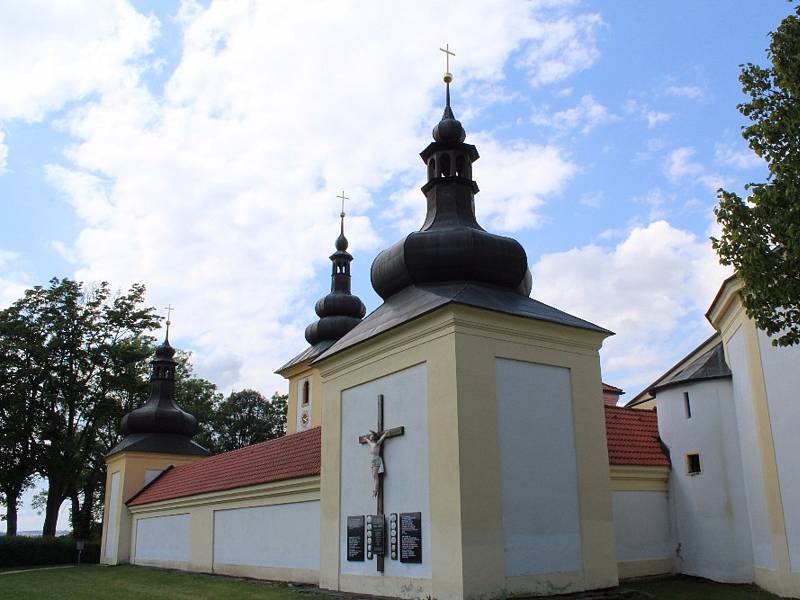 Poutní místo Maria Loreto u Chebu je podle psychotroniků léčivé. Uklidňující účinky tu pociťují i návštěvníci.