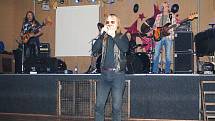 V ašském klubu Klubíčko koncertovali karlovarští Uriah Heep revival.