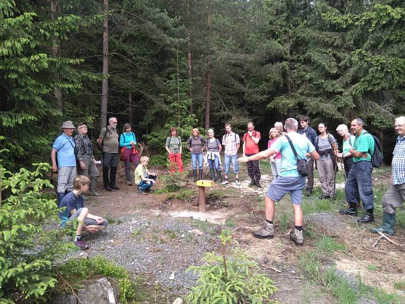 Turisté se vydali poznat dvě nové vyhaslé sopky.