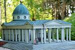 Park s miniaturami památek České republiky se pro veřejnost otevřel 19. června 1999 a jeho tvůrcem je Radek Míka. Zpřístupnění parku však předcházelo pět let práce, pět let, kdy se ho lidé ptali, zda to myslí vážně. 