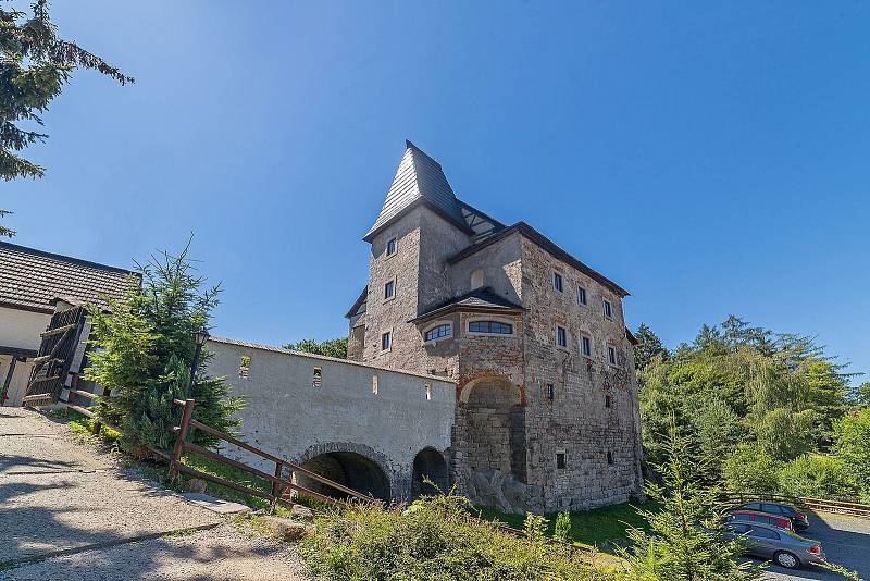 Jeden z nejstarších hradů na našem území slaví významné dvacáté jubileum ve své novodobé historii. Hrad Vildštejn je opředen zajímavým osudem a zajímavých historických i novodobých osobností.