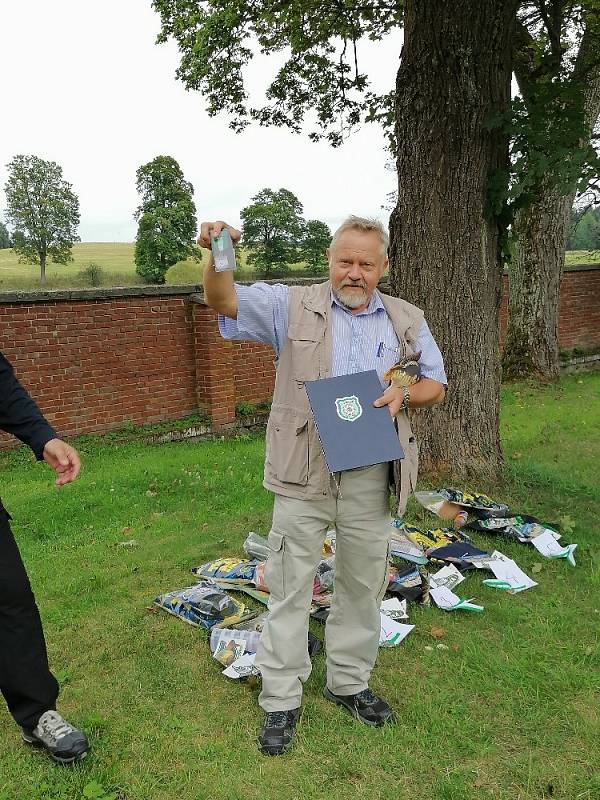 Rybářské závody policejních veteránů.