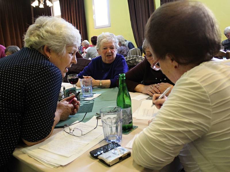 Jedinečné setkání se uskutečnilo v chebské čtvrti Háje. Setkali se tu obyvatelé a potomci prvních poválečných obyvatel Hájů, kdy byly ještě samostatná vesnice.